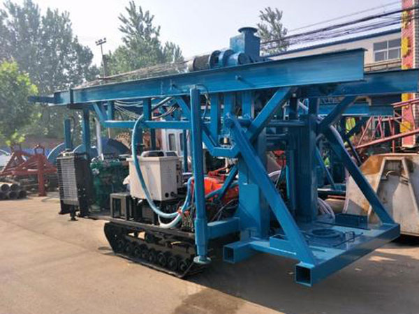 洛陽打井隊設(shè)備展示1